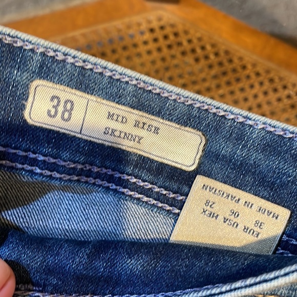 Zara Jeans - Picture 2 of 3